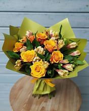 Букет цветов из:  Альстромерии и Розы в Муезерском