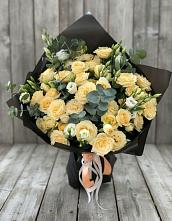 Букет цветов из:  Розы и Лизиантусы #REPLACE_PRED# Муезерском