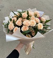 Букет Кремовые розы Латте в Муезерском