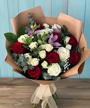 Букет цветов из:  Розы и Альстромерии #REPLACE_PRED# Муезерском