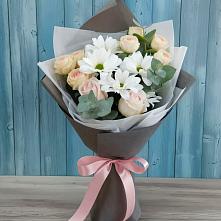Букет цветов из:  Хризантемы и Розы в Муезерском