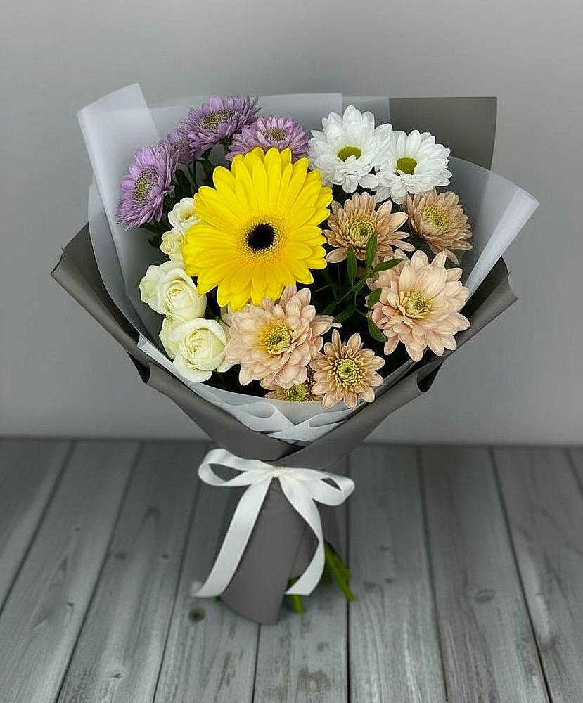 Букет цветов из: Розы, Герберы и Хризантемы в Муезерском