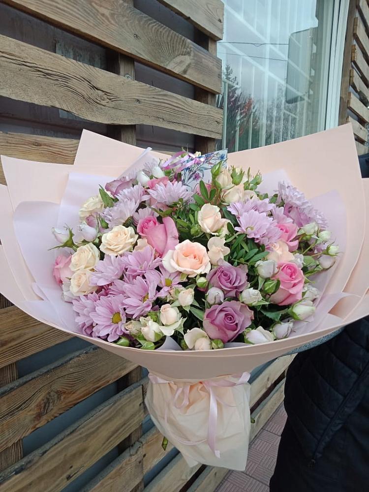 Букет цветов из: Розы и Хризантемы в Муезерском