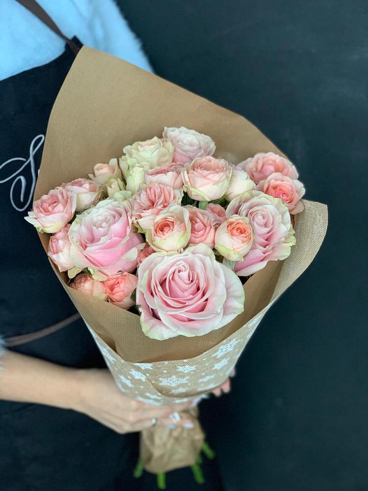 Букет цветов из: Хризантемы и Розы в Муезерском