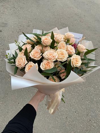 Букет Кремовые розы Латте в Муезерском