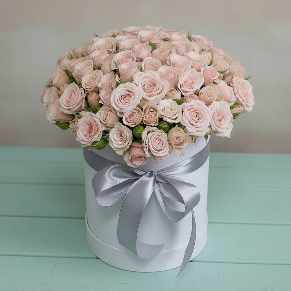 Цветочная композиция из Розы в шляпной коробке в Муезерском